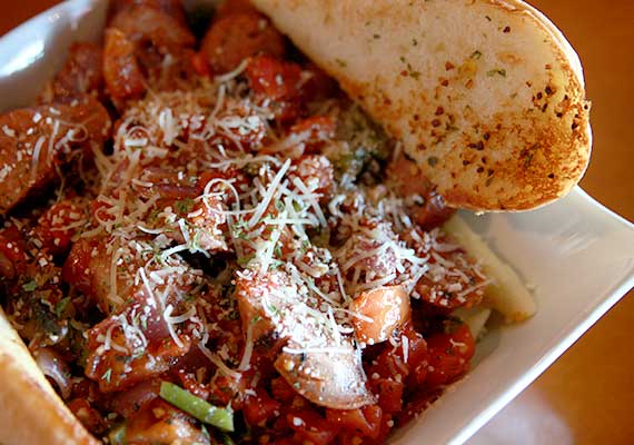 Close up picture of a poutine.